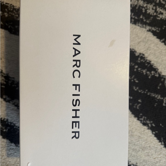 Marc Fisher Black and Tan Woven Sandals - Picture 4 of 4